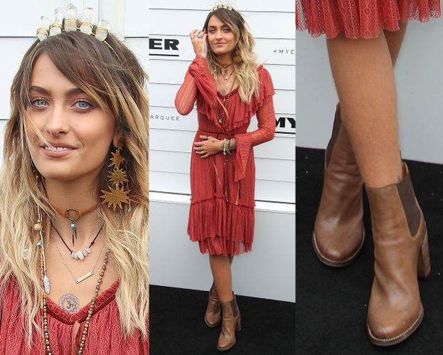 Nieogolone nogi Paris Jackson na ściance w Australii