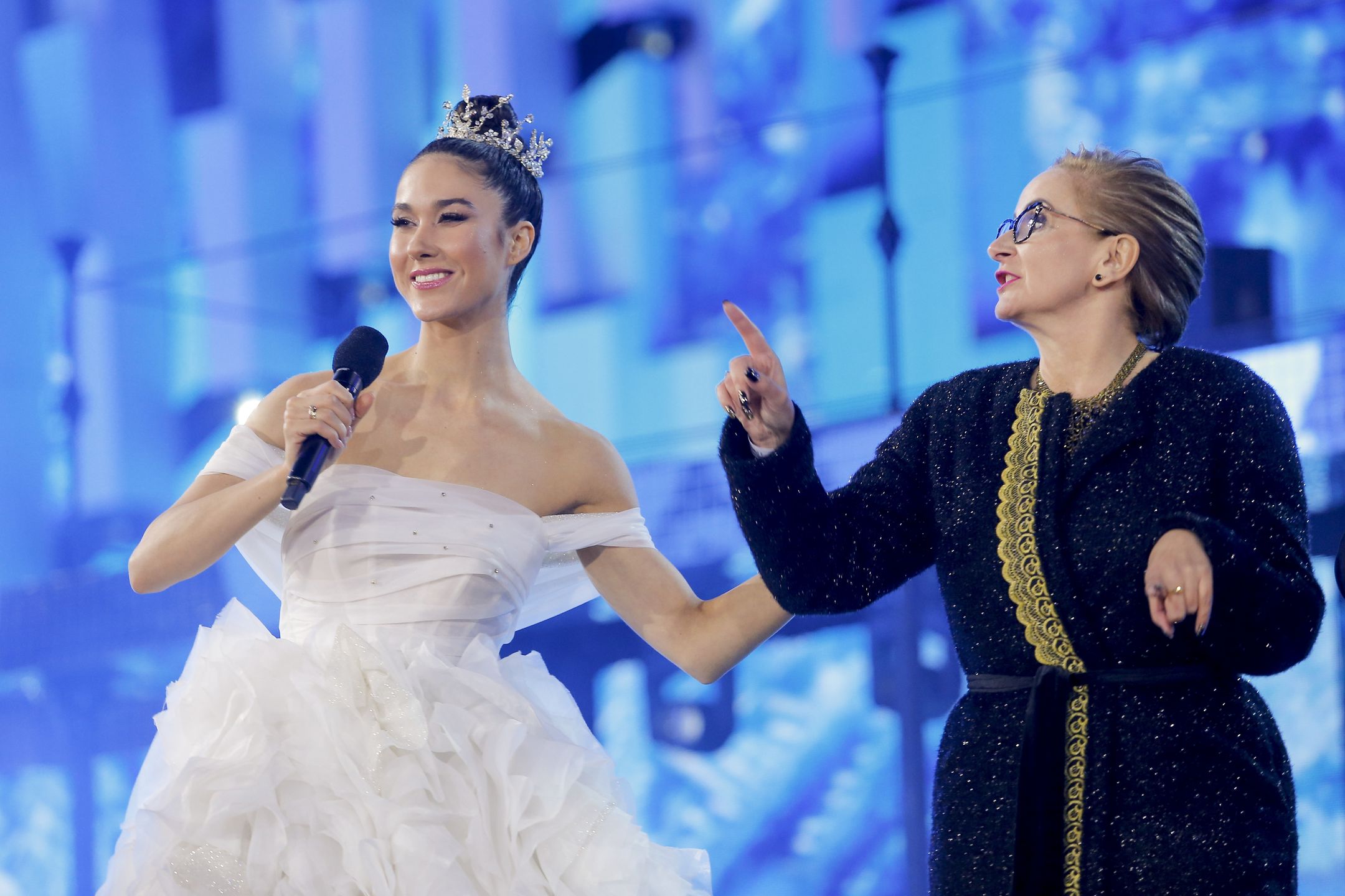 Ida Nowakowska zachwyciła w białej sukni na Sylwestra. 