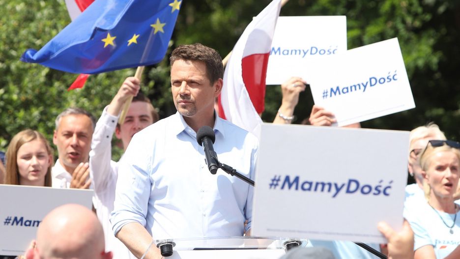 Wybory 2020. Incydent podczas wiecu Rafała Trzaskowskiego. Zasłabła jedna osoba