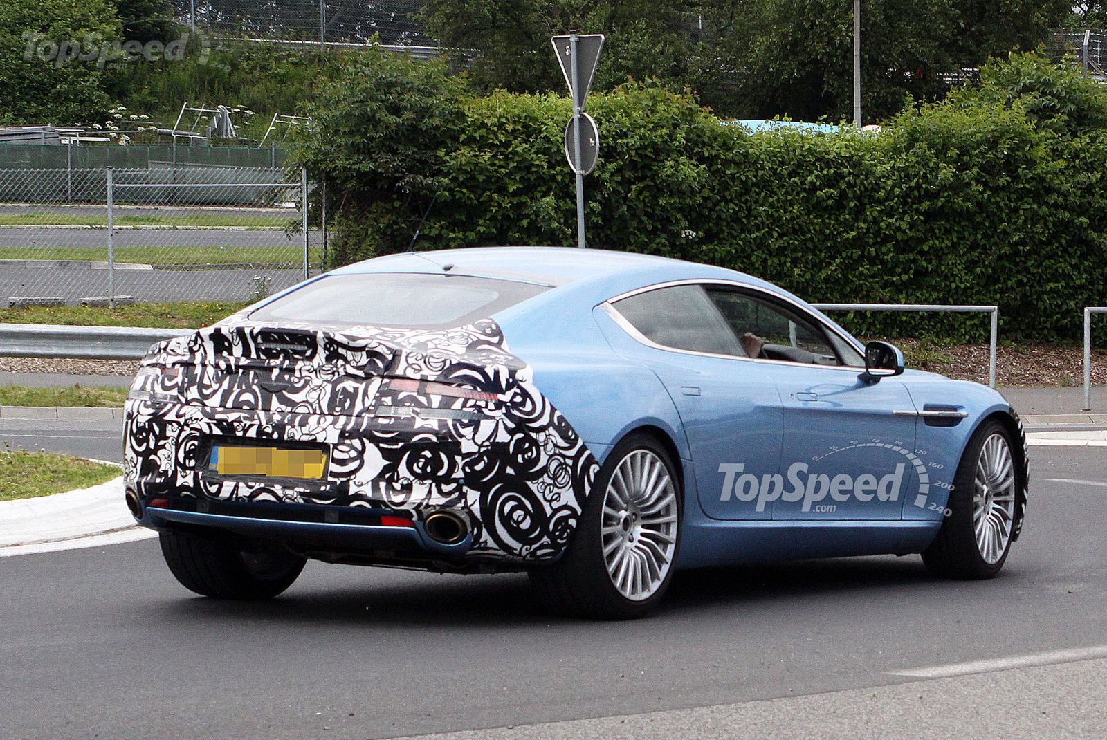 Aston Martin Rapide S