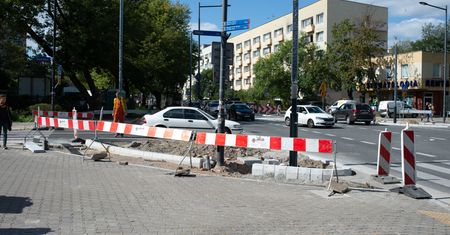 Warszawa. Rondo i pasy rowerowe. Pokazujemy, jak zmienia się Muranów
