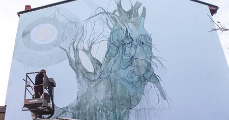 Bielsko-Biała. Nowy mural, mityczna wierzba wyrosła na ścianie kamienicy
