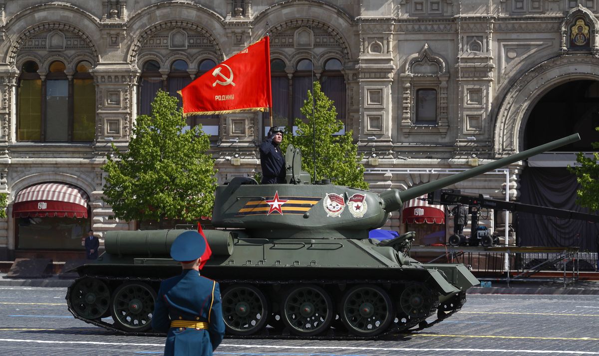 T-34 ma paradzie 9 maja w Moskwie