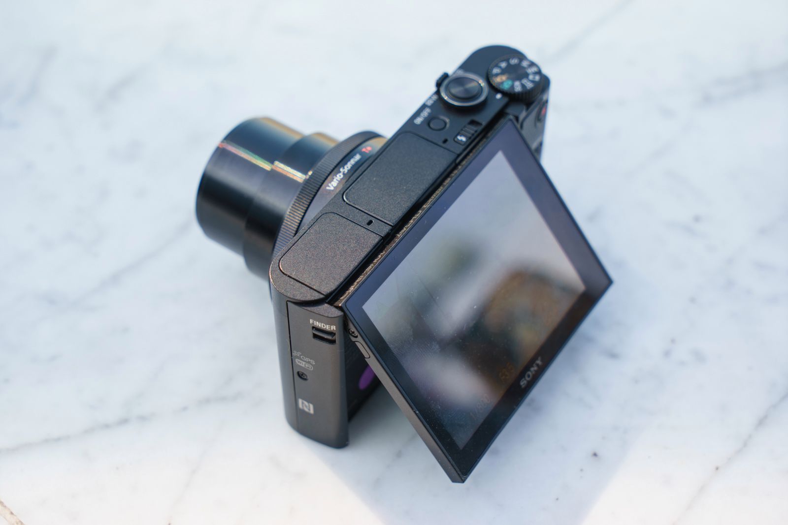 Sony HX90 – pierwsze wrażenia z premiery 7