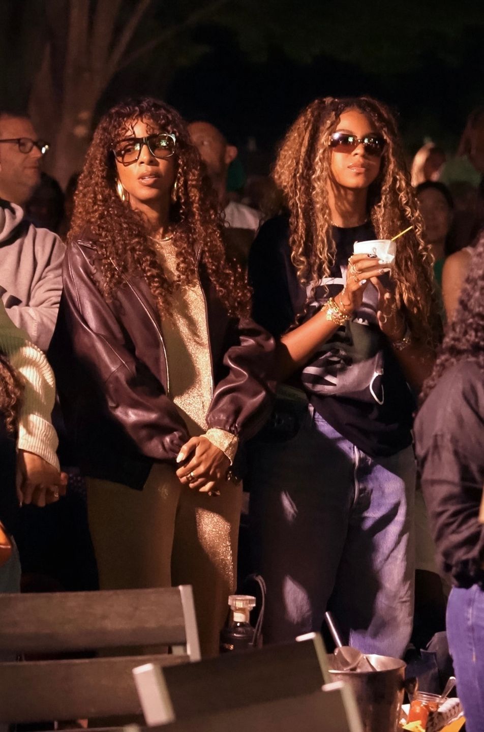Blue Ivy bawi się z Beyonce i Kelly Rowland na koncercie