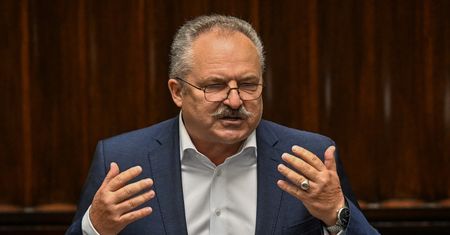 "Niemieckie lobby" w ministerstwie klimatu? "Jakubiak robi cyrk"