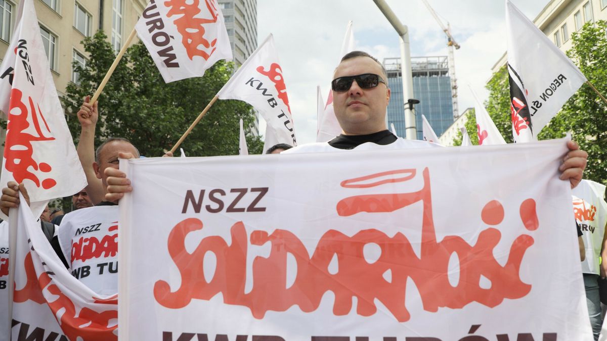 Górnicy jada do Lukseburga. 