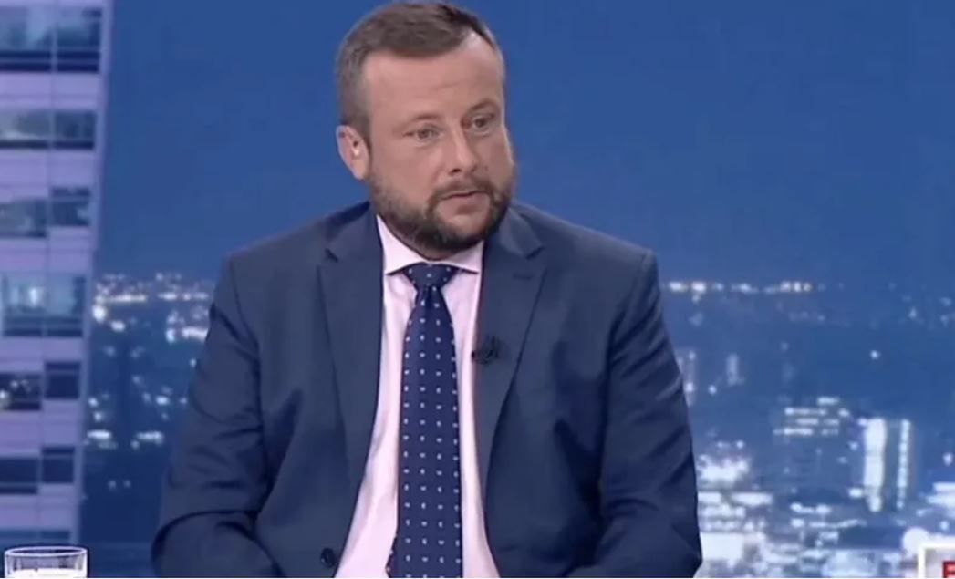 Nieoficjalnie: Adrian Klarenbach wraca. Na razie do TVP3