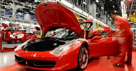Ferrari, Ford, Nissan i Seat zamykają swoje fabryki. Przyczyną koronawirus