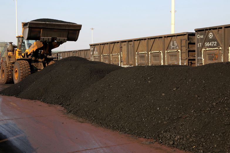 Są poprawki do ustawy sankcyjnej. Chodzi o zakaz importu węgla z Rosji