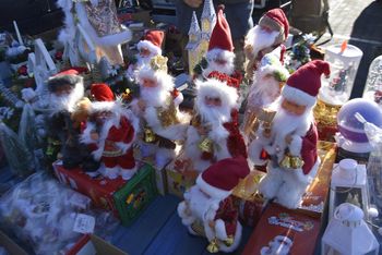 Wałbrzych: Giełda z ulicy Topolowej żyje i ma się dobrze. Co można było tam kupić