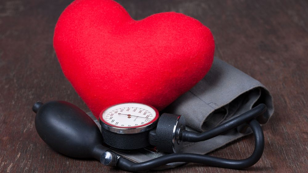 Ciśnienie krwi należy regularnie mierzyć