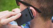 Nie musisz chodzić z telefonem po całym domu. Są prostsze sposoby na słaby zasięg