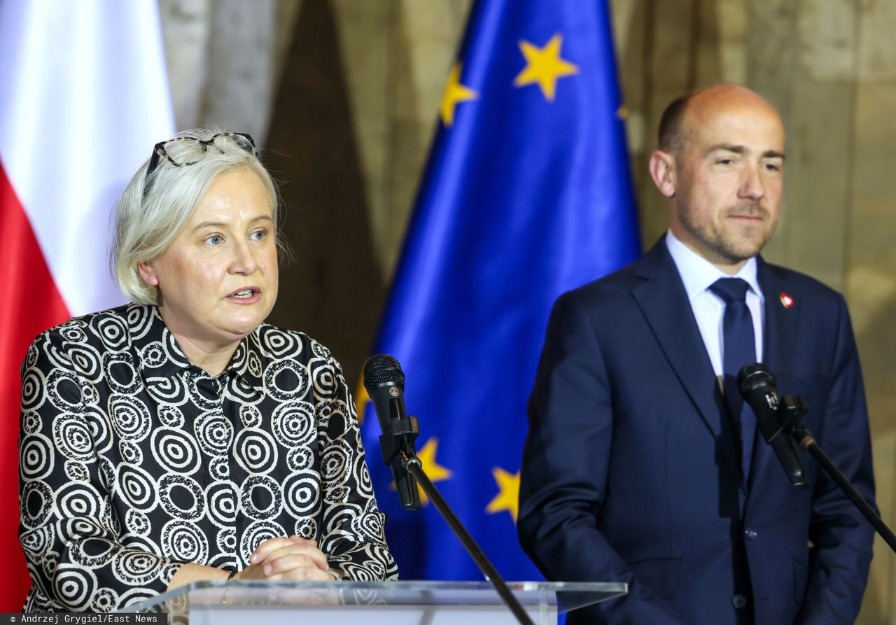 Domy, mieszkania, torebki i biżuteria. Oto majątek minister Marzeny Czarneckiej