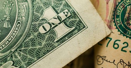 Cztery "przepowiednie" dla świata na 2024 r. UBS: możliwe "twarde lądowanie"