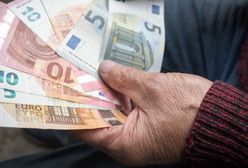 Emeryt zagrał w filmie. Kazano mu oddać emeryturę za cały rok