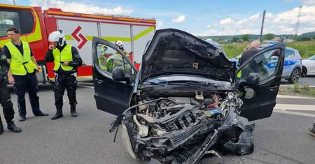 Groźny wypadek na S3. Samochód jechał pod prąd