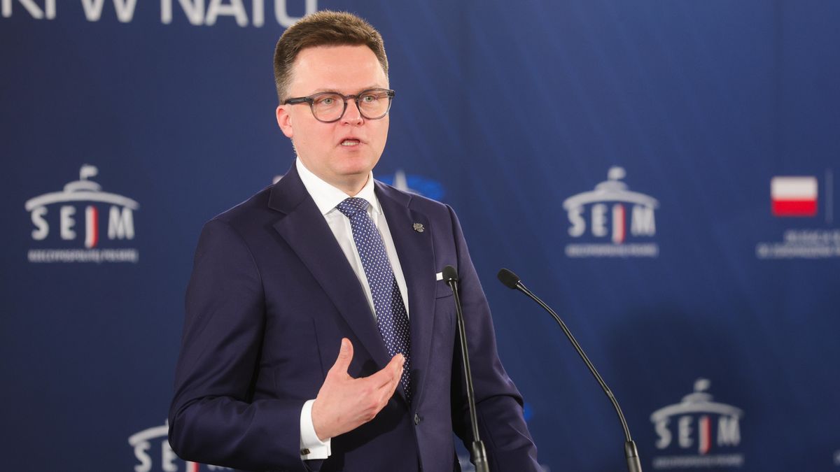 Szymon Hołownia złożył obietnicę w sprawie "zakazu" dla aut spalinowych od 2035 r.