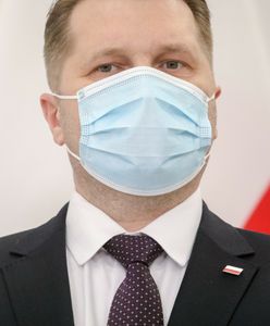 Przemysław Czarnek naciska na powrót do szkół? "Nie tylko on"