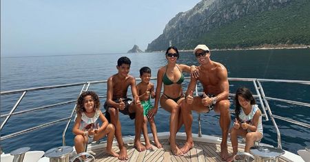 Ronaldo wypoczywa na swoim jachcie. Jest warty fortunę!