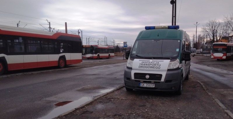 Cofnięty i zepsuty licznik w autobusie miejskim w Będzinie. Mundurowi zatrzymali dowód