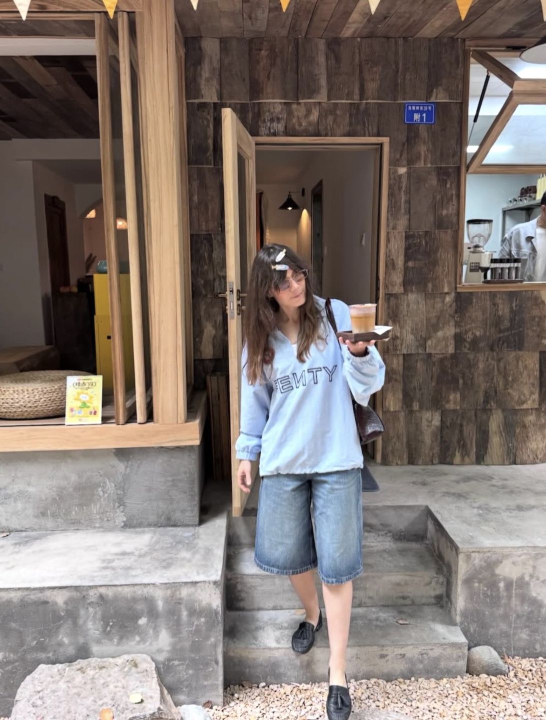 Olga Bołądź eksploruje Chiny 