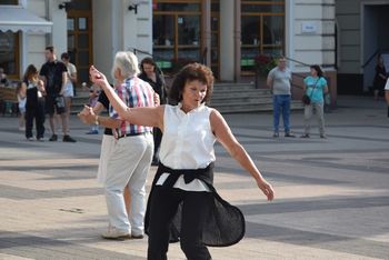 Rybnik: Taneczna impreza. Na rynku zorganizowano potańcówkę