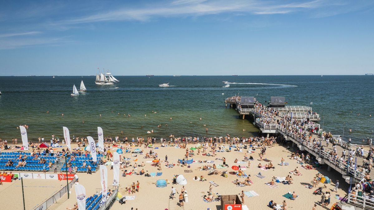 Baltic Sail 2023. Parada ?aglowc�w09.07.2023 - Gdansk. Parada Zaglowcow na Zatoce Gdanskiej. . Zlot Baltic Sail, parada Jachtow Zaglowychi i Motorowych. Plaza Gdansk Brzezno N/z / Fot. Karol Makurat/REPORTERKarol Makurat/REPORTER