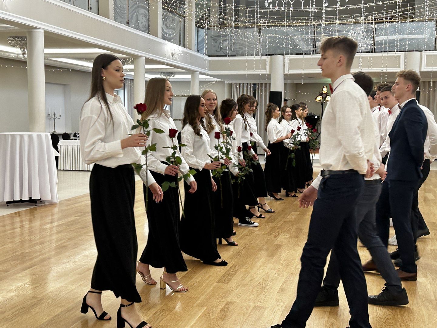 Bal ósmoklasistów 2025 z Niepublicznej Szkoły Podstawowej w Bełchatowie