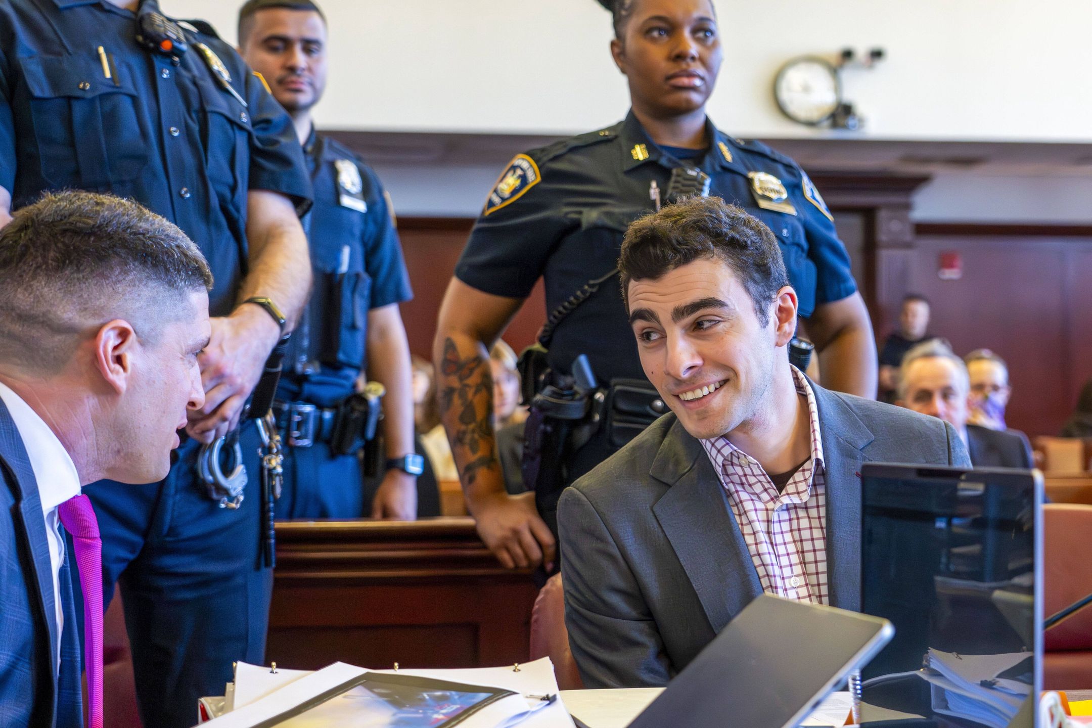 Luigi Mangione na sali sądowej w Nowym Jorku