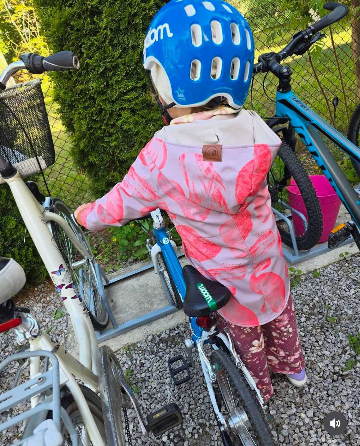Maciej Pela relacjonuje wyprawę rowerową z córkami