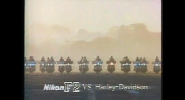 Niepowtarzalny urok starych japońskich reklam legendarnych aparatów [wideo] 2