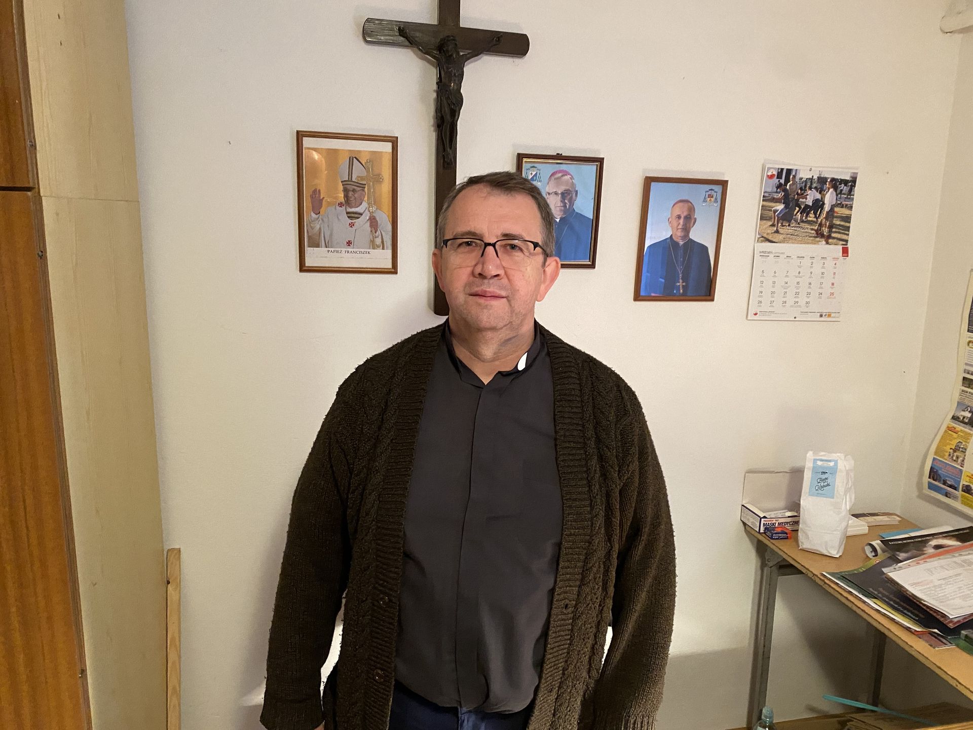 ksiądz Andrzej Duklewski (59l.), nowy proboszcz parafii we wsi Marianów