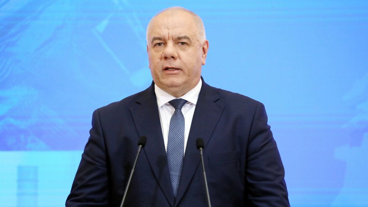 Stawki VAT na energię i paliwa w górę. Na zdj. wicepremier, minister aktywów państwowych Jacek Sasin