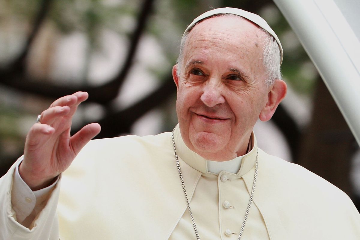 Aparat papieża Franciszka sprzedany za krocie. Rekord na aukcji w Wiedniu