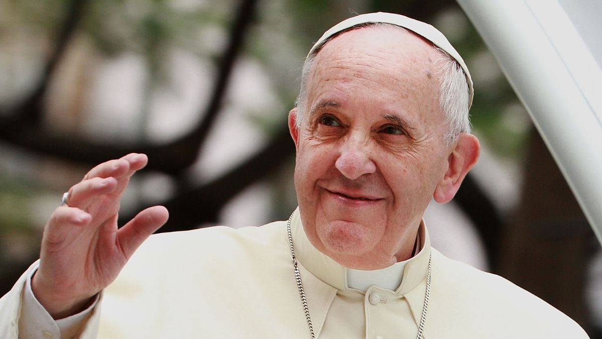 Sprzedano aparat papieża Franciszka.