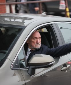 Macierewicz przyłapany. Gnał ulicami Krakowa