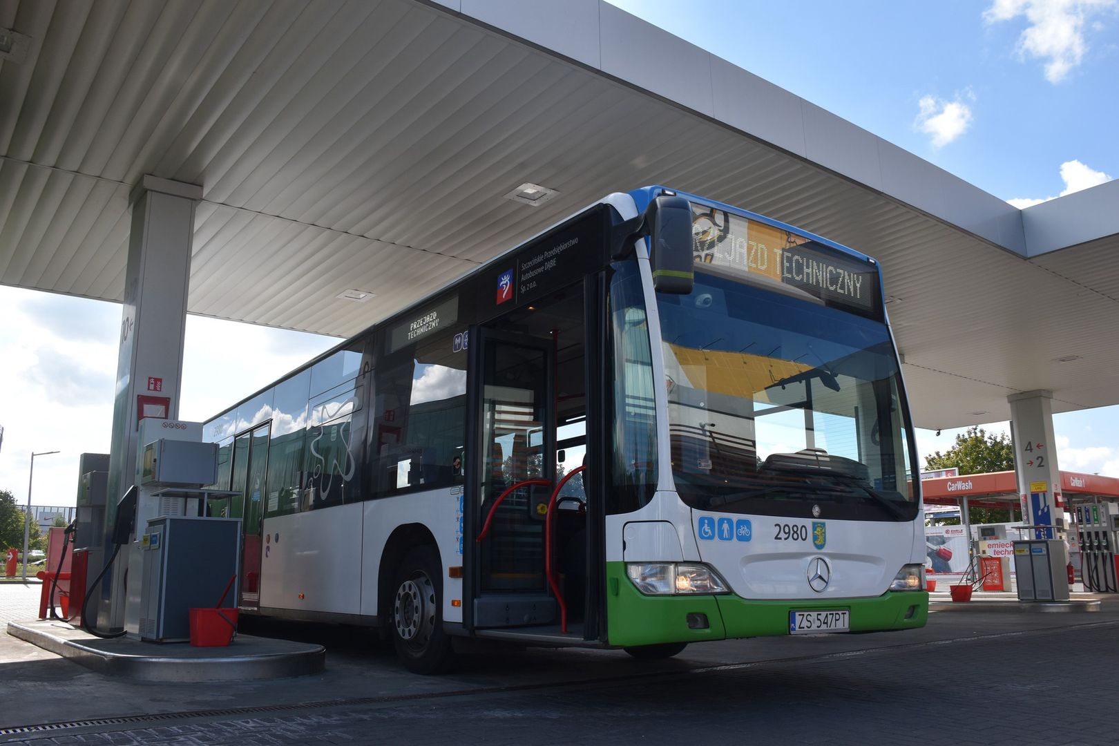 Autobusy w Szczecinie taktują na stacjach Orlen. Jest taniej niż u hurtowników