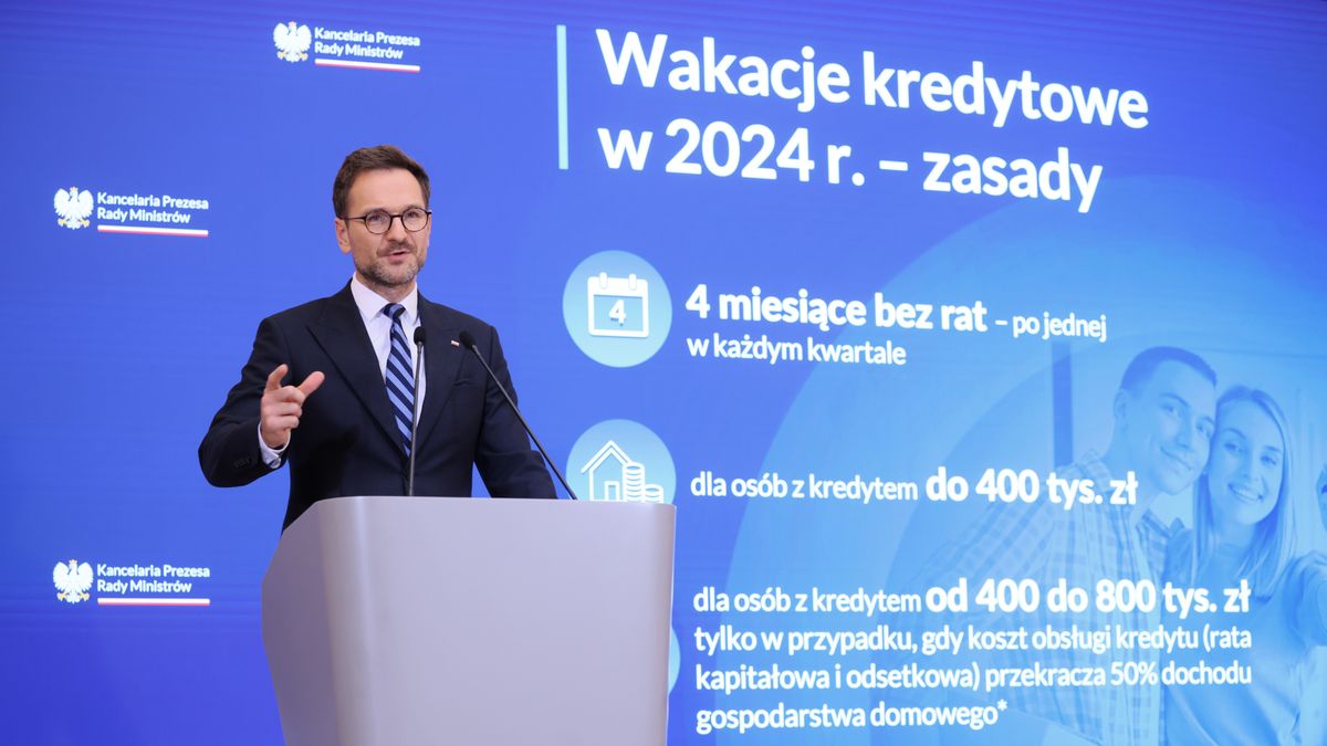 Warszawa, 24.10.2023. Minister rozwoju i technologii Waldemar Buda na konferencji prasowej po posiedzeniu rządu w Warszawie, 24 bm. (aldg) PAP/Leszek Szymański
