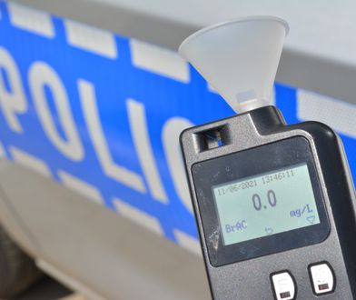 Pomorskie. Cofając, uderzyła w radiowóz. Była pod wpływem alkoholu