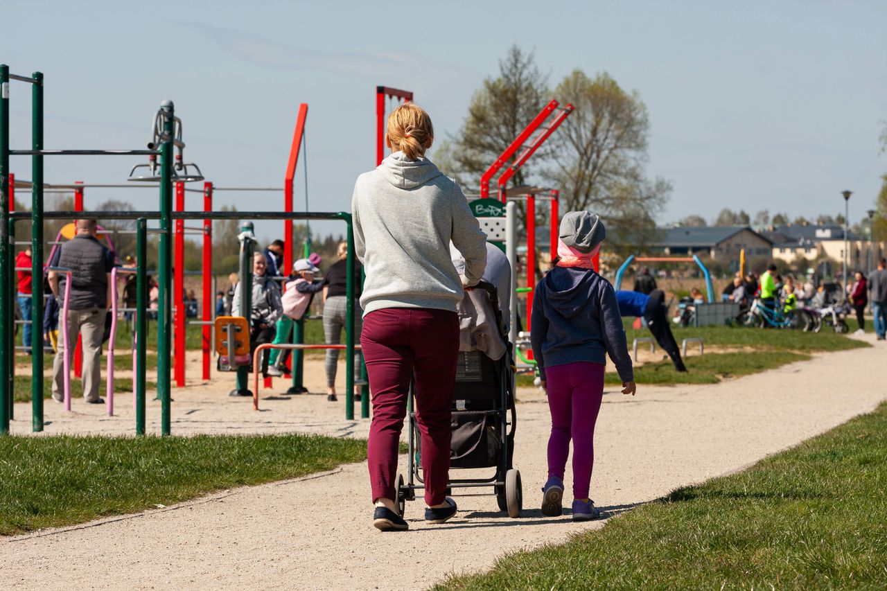 Strefy "bez dzieci". Co sądzą Polacy?