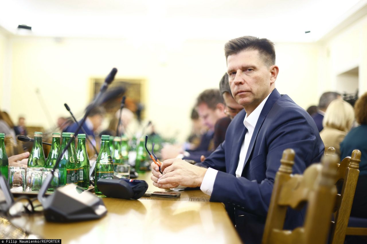 Ograniczenie w płatności gotówką? Petru ostrzega rząd
