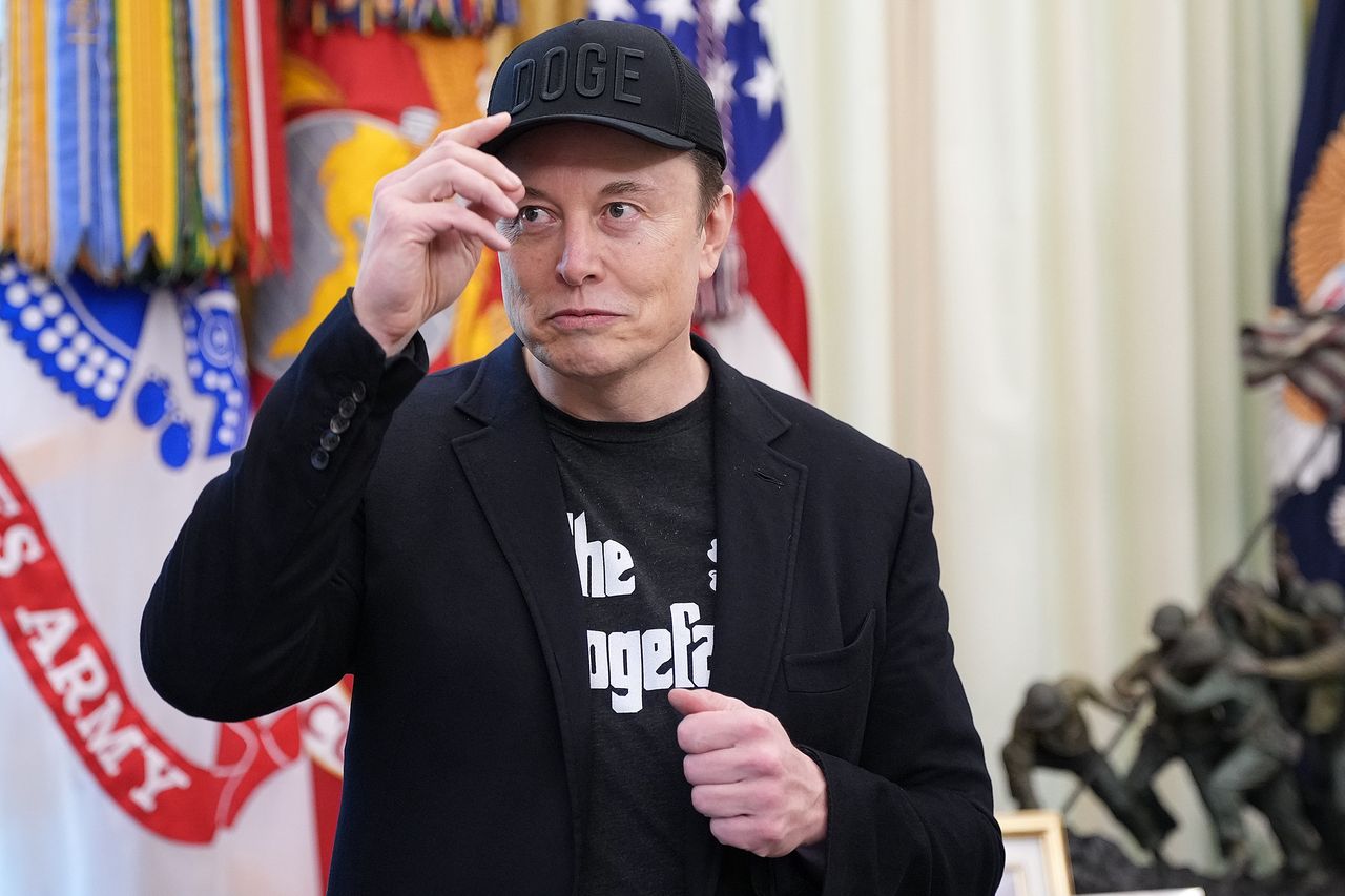 Firma Muska chce zainwestować miliony w internet w jednym kraju