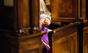 Z tych grzechów nie rozgrzeszy "zwykły" ksiądz. Jest ich pięć