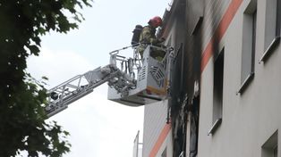 Pożar we Wrocławiu. Na Klecinie spaliło się mieszkanie. Są poszkodowani