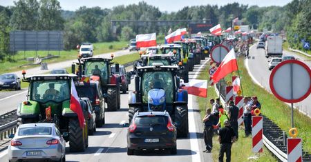 Rolnicy zablokowali S3! Traktory na ekspresówce, gigantyczne korki nad morze