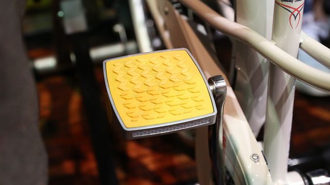 Connected Cycle: inteligentny pedał. Zmierzy liczbę przejechanych kilometrów i poinformuje o kradzieży 1