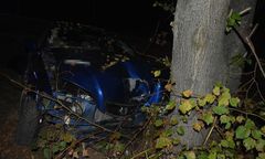 Uderzyła hondą w drzewo. Miała 1,6 promila