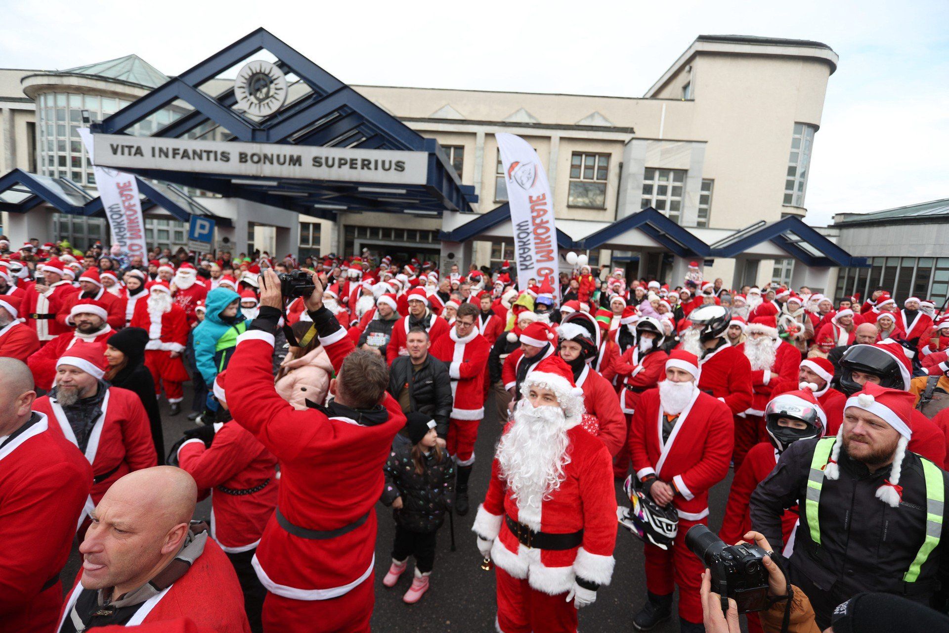 MotoMikołaje w Krakowie po raz 20. Wielka Parada dla szpitala w Prokocimiu