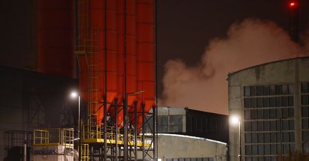 Oświęcim. Pożar w zakładach chemicznych. Sprawę bada policja
